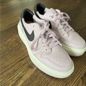 Air Jordan 1 Elevate Low Women's Shoes in Lilac and Black (size 8)
